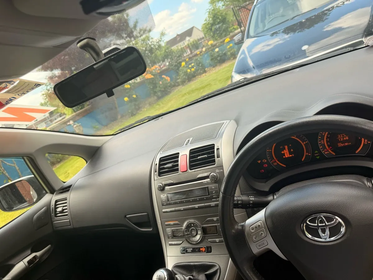 Toyota aurus - Image 2