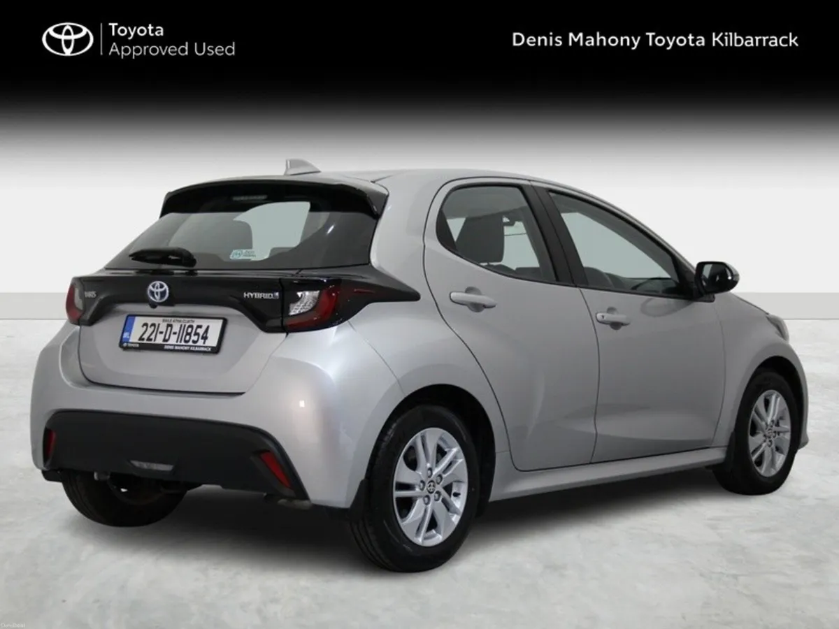 Toyota Yaris HYBRID LUNA 4DR AUTO - Image 2