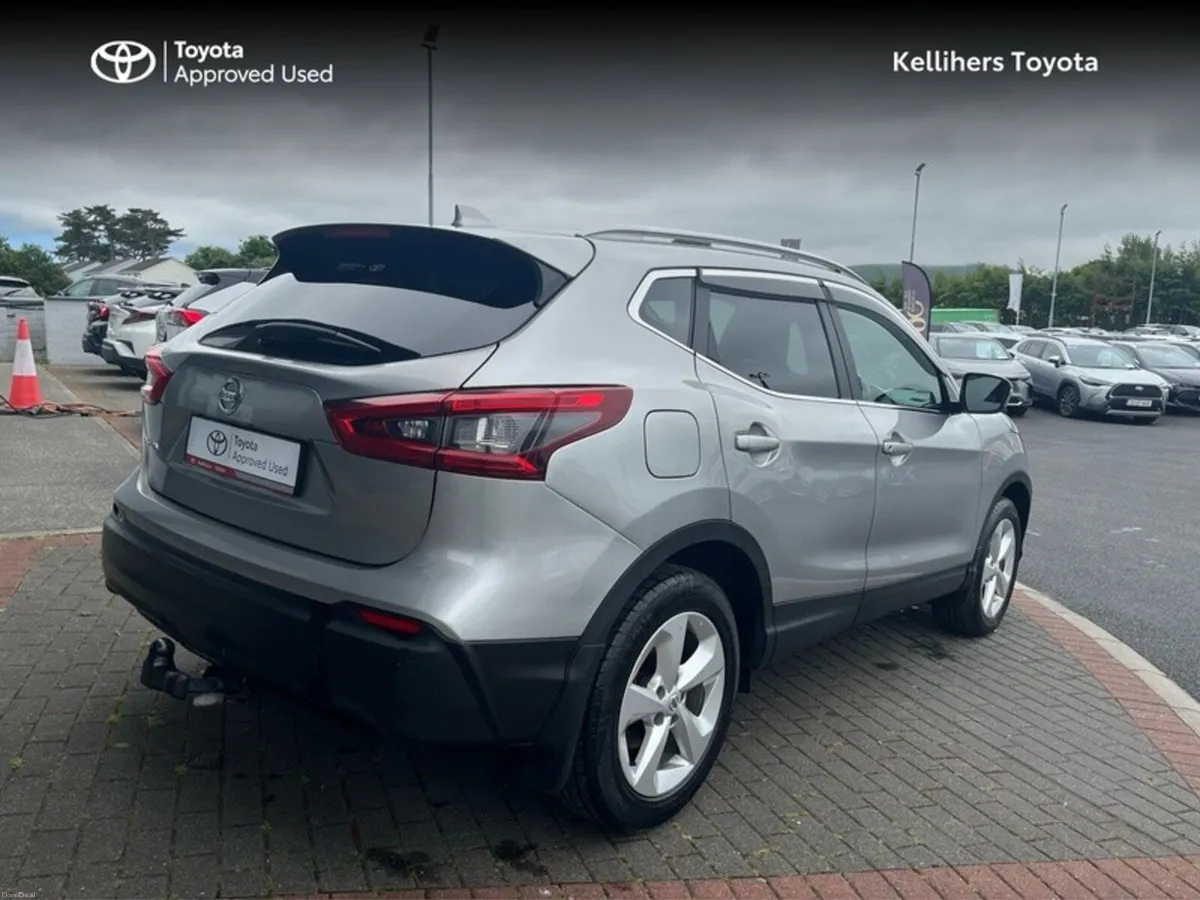 Nissan Qashqai 1.3 SV MY19 4DR - Image 2