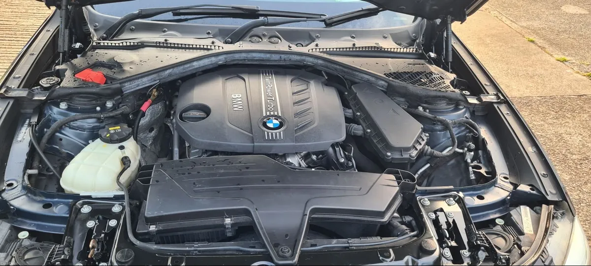 BMW GT 3-Series 318/ 2014 twin turbo - Image 6