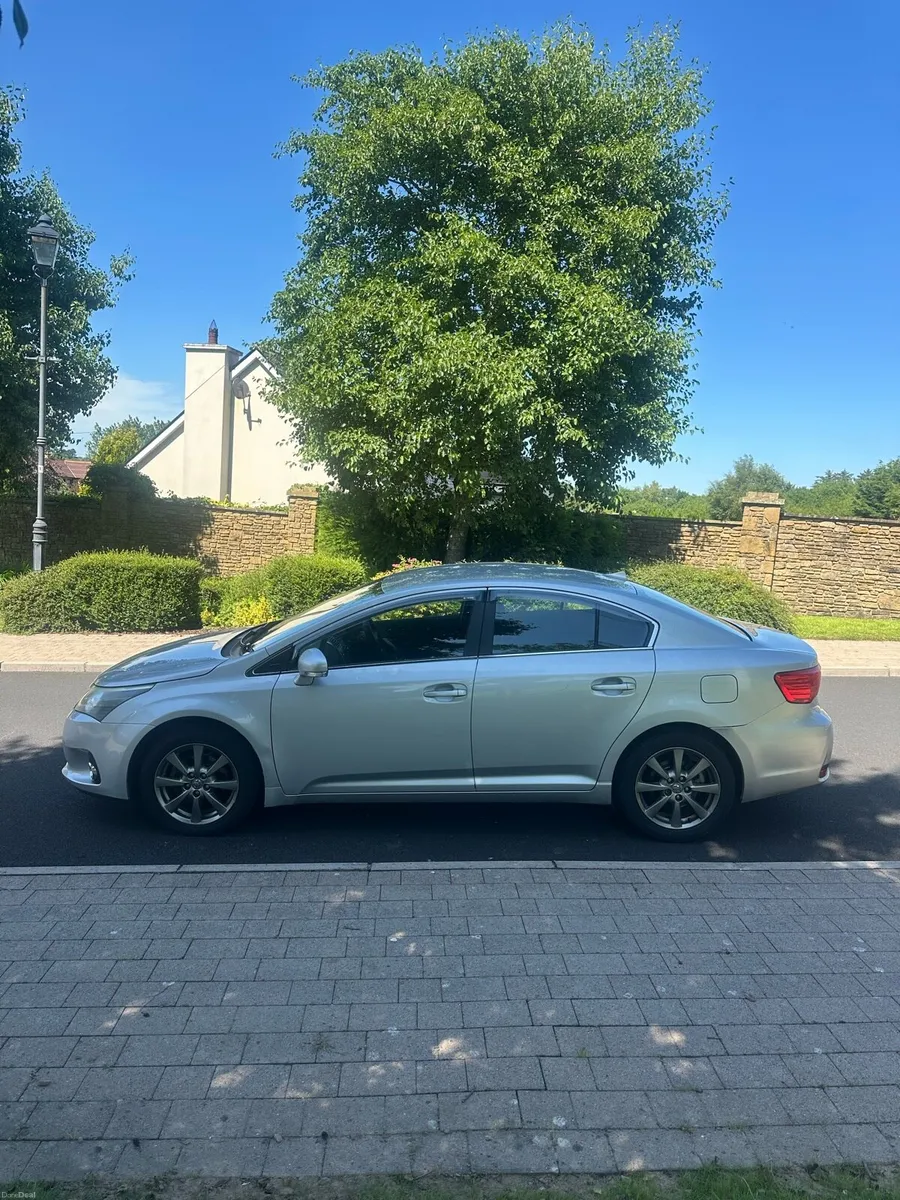 2014 Toyota Avensis - Image 3