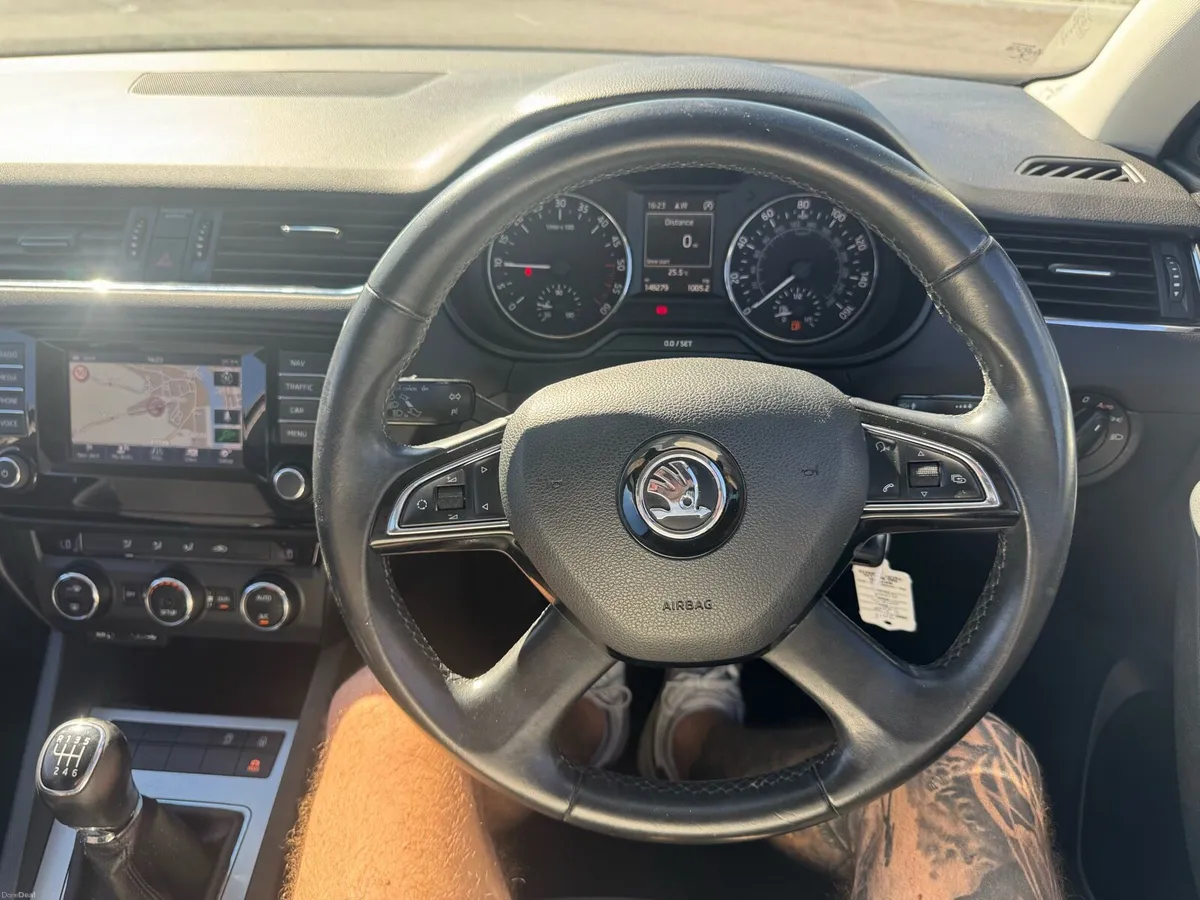 Skoda Octavia estate 2015 nct 09/26 - Image 6