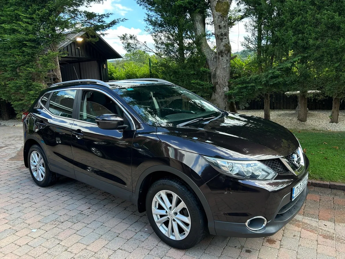 17 Nissan QASHQAI 1.2 SV Only 120km Full SH €8750 - Image 1