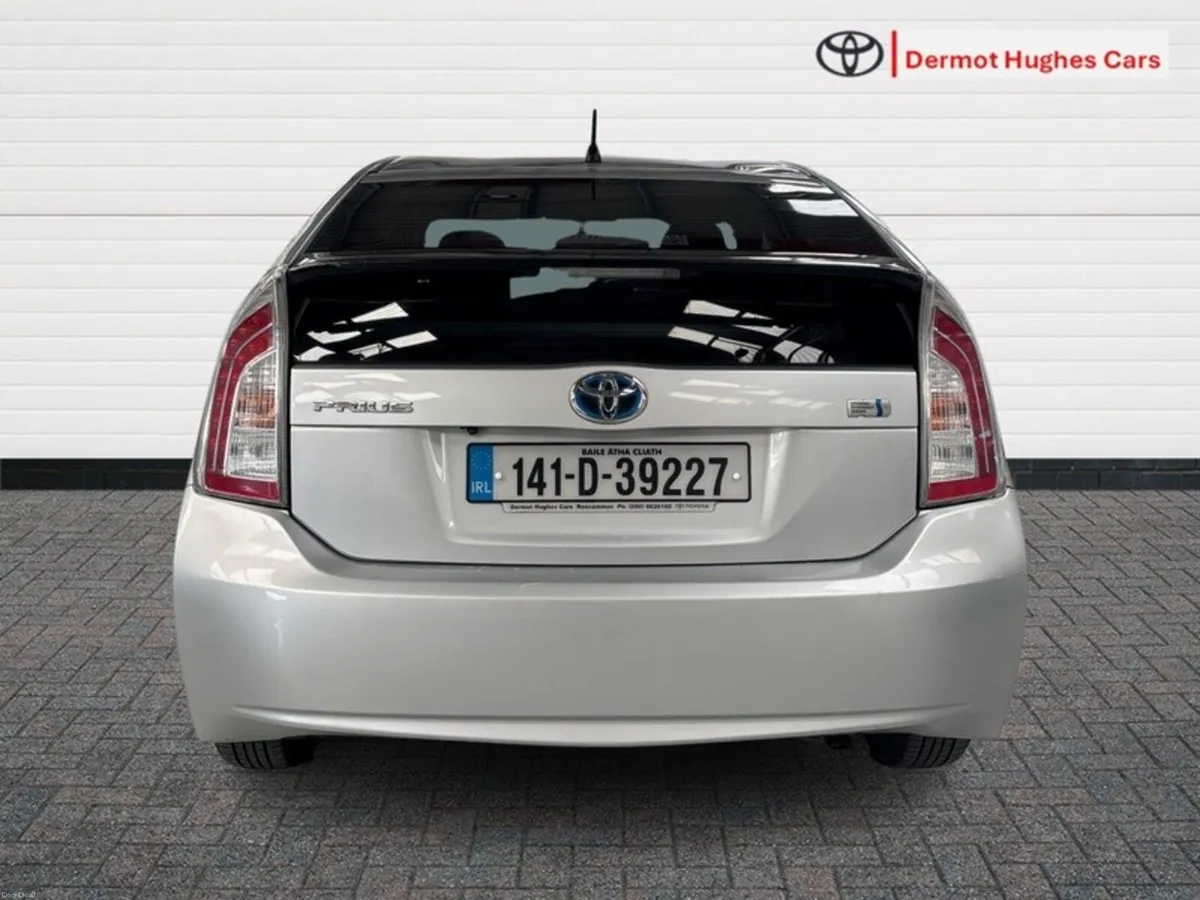 Toyota Prius HYBRID 5DR AUTO - Image 4