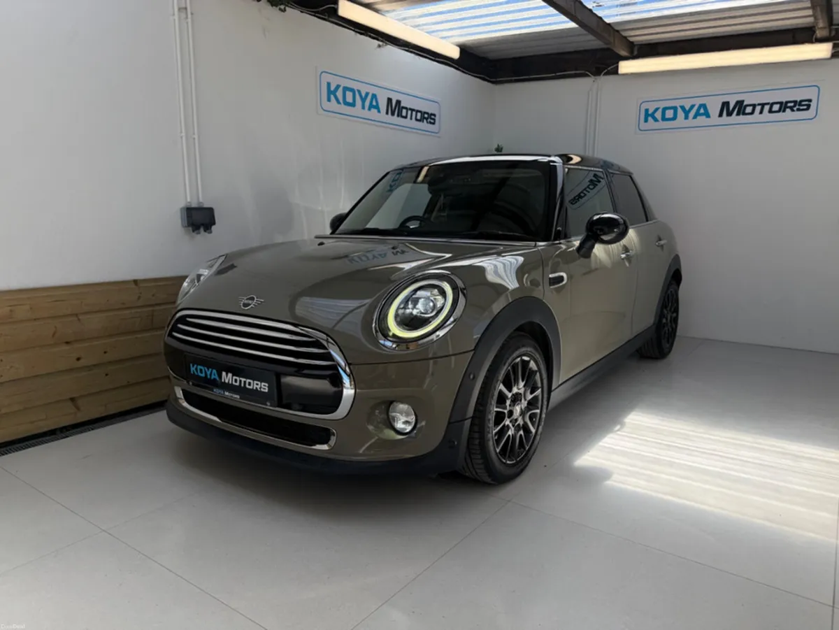 Mini Cooper 1.5 COOPER STEALTH SERIES 5DR PETROL A - Image 3