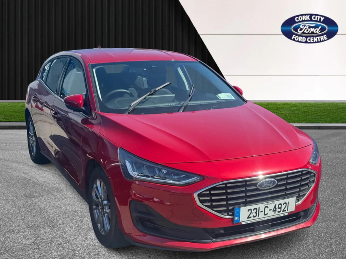 Ford Focus TITANIUM 1.0T 125 M6 4DR - Image 1
