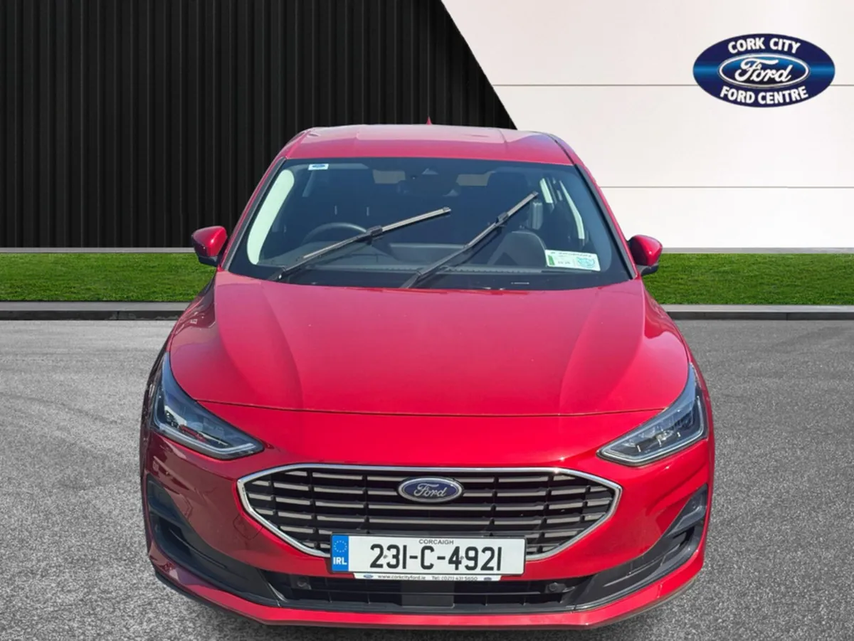 Ford Focus TITANIUM 1.0T 125 M6 4DR - Image 4