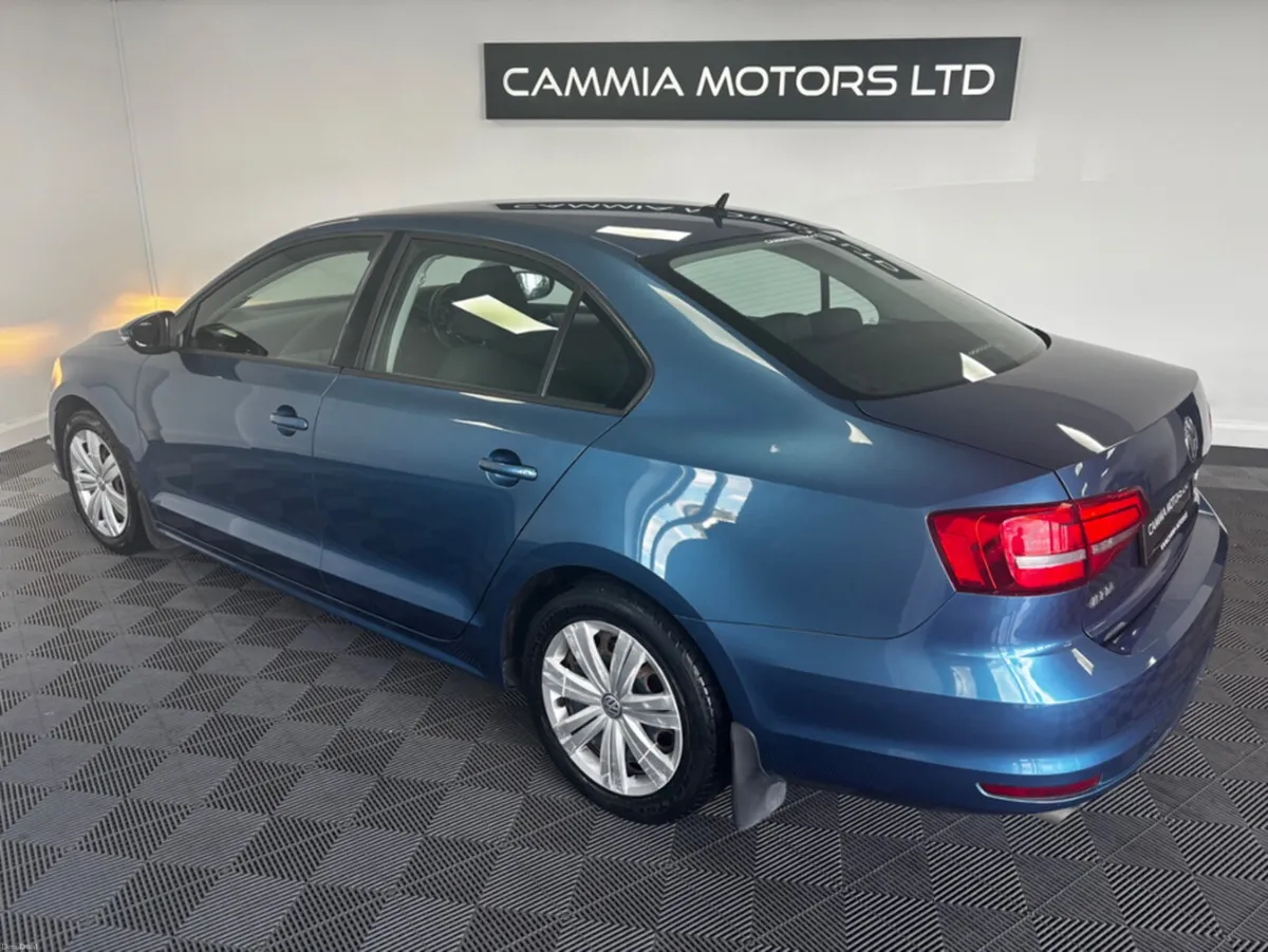 Volkswagen Jetta TRENDLINE 2.0 TDI MANUAL 5SPEED 1 - Image 3