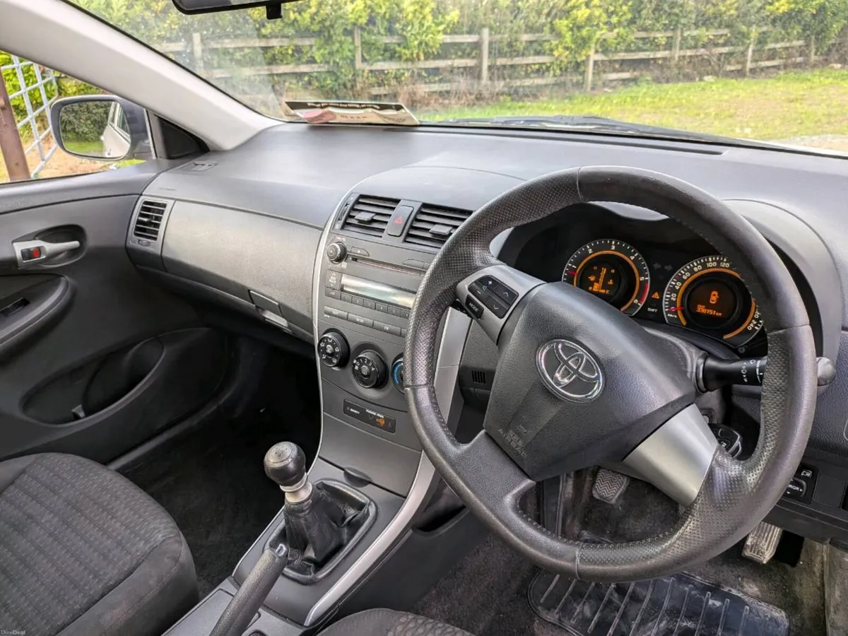 Car - Image 6