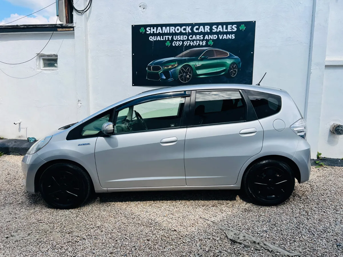 2013 Honda Fit 1.3 Hybird **New Nct Warranty - Image 2