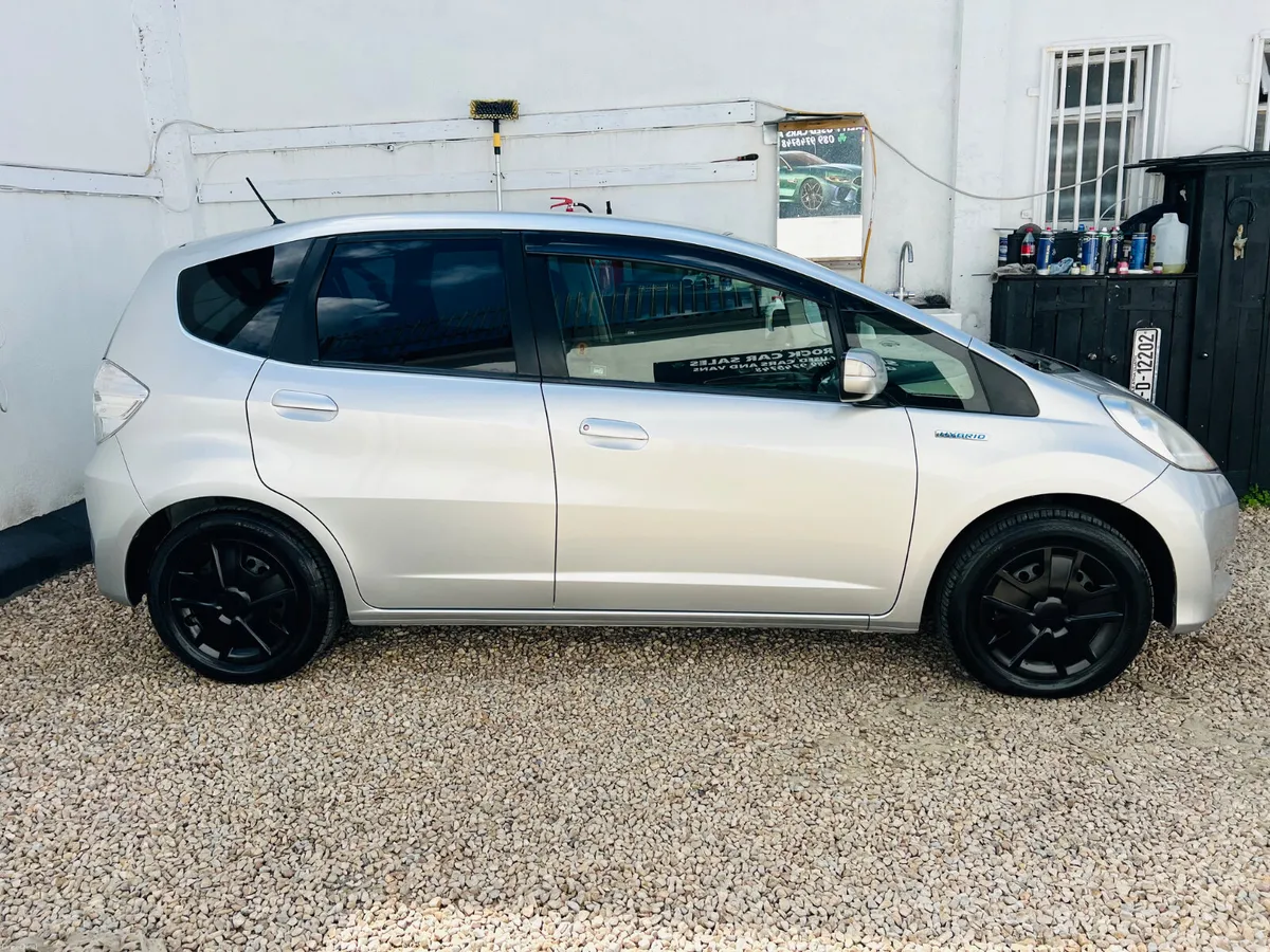 2013 Honda Fit 1.3 Hybird **New Nct Warranty - Image 6
