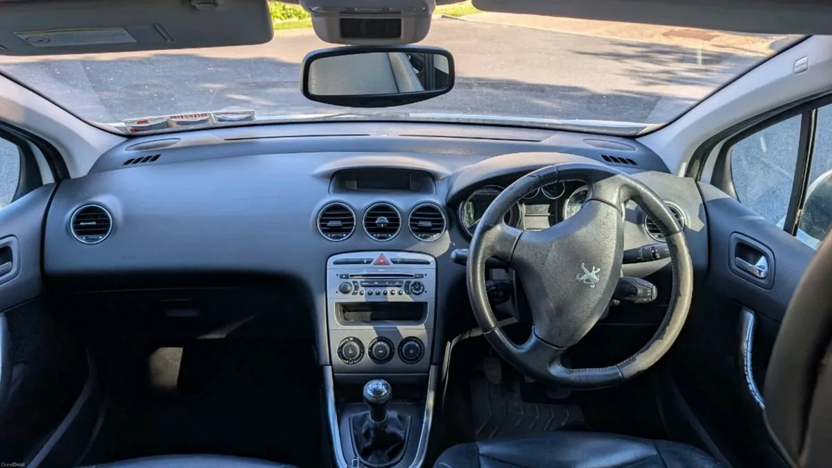 Peugeot 308 - Image 6