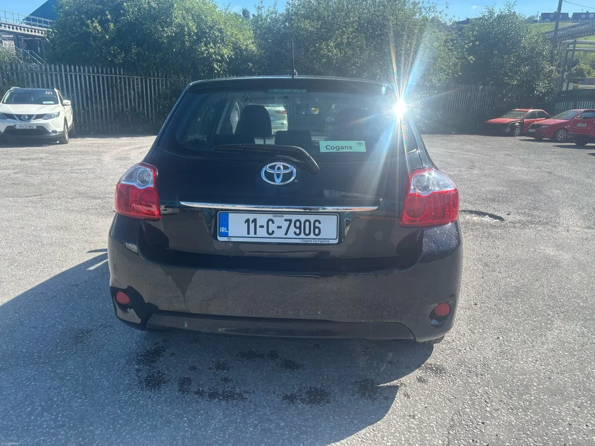 Toyota Auris Terra 1.3 Petrol (Low Mileage) - Image 4