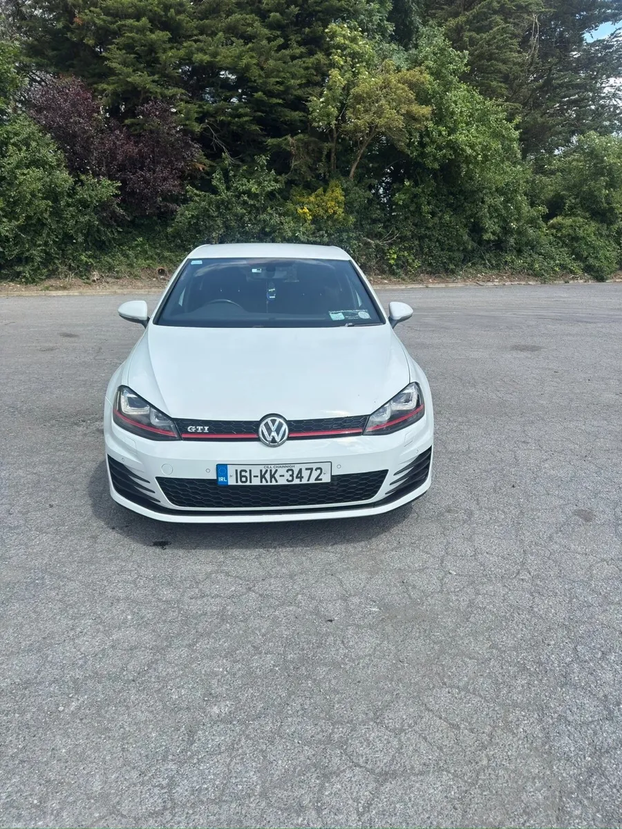 Volkswagen Golf 2016 - Image 1