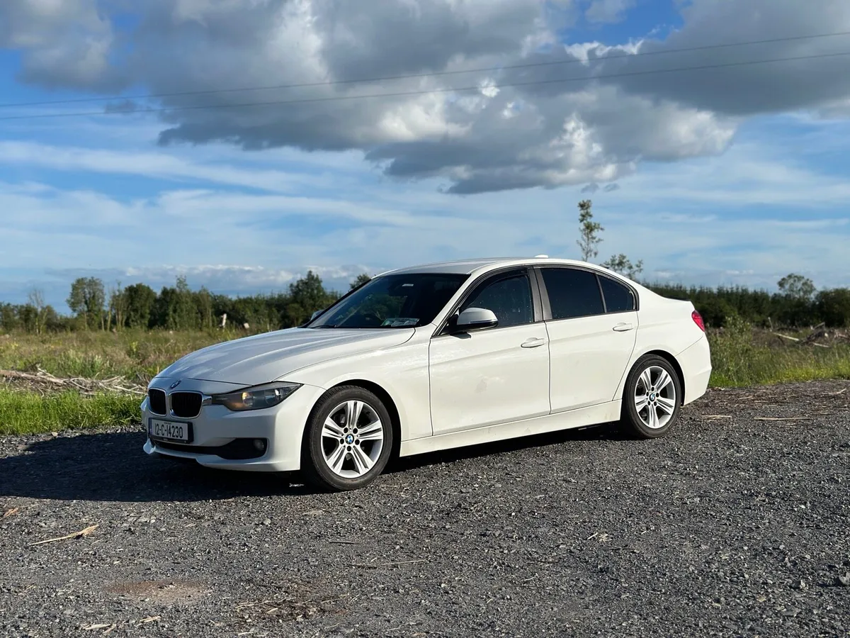 BMW 320d - Image 2