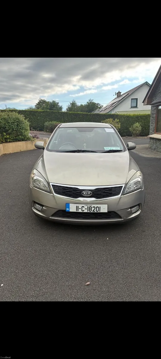 Kia Ceed 2011 - Image 1