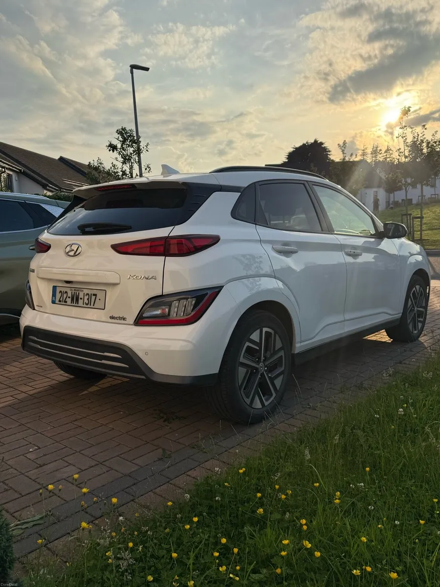 Hyundai Kona EV Premium - Image 3