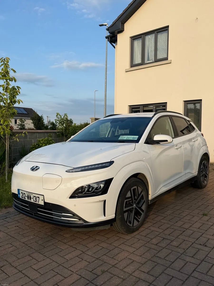 Hyundai Kona EV Premium - Image 1