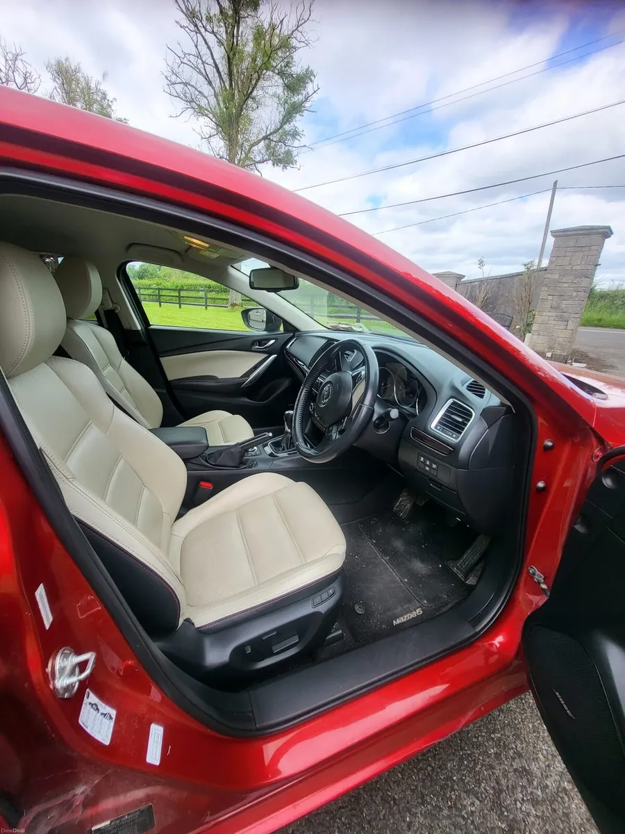 Car - Image 5
