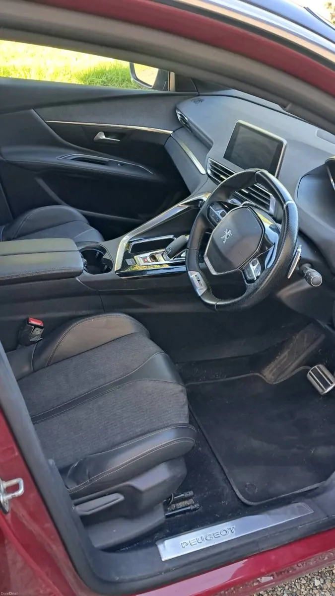 Peugeot 3008 1.5 HDI GT Line Auto - Image 4