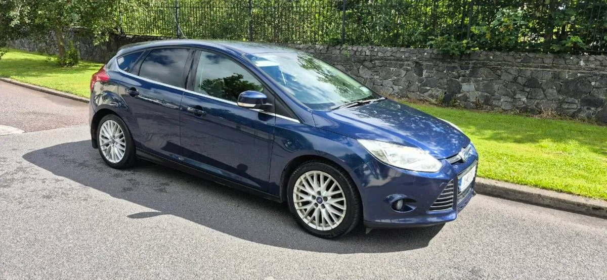 2011 ford focus titanium - Image 1