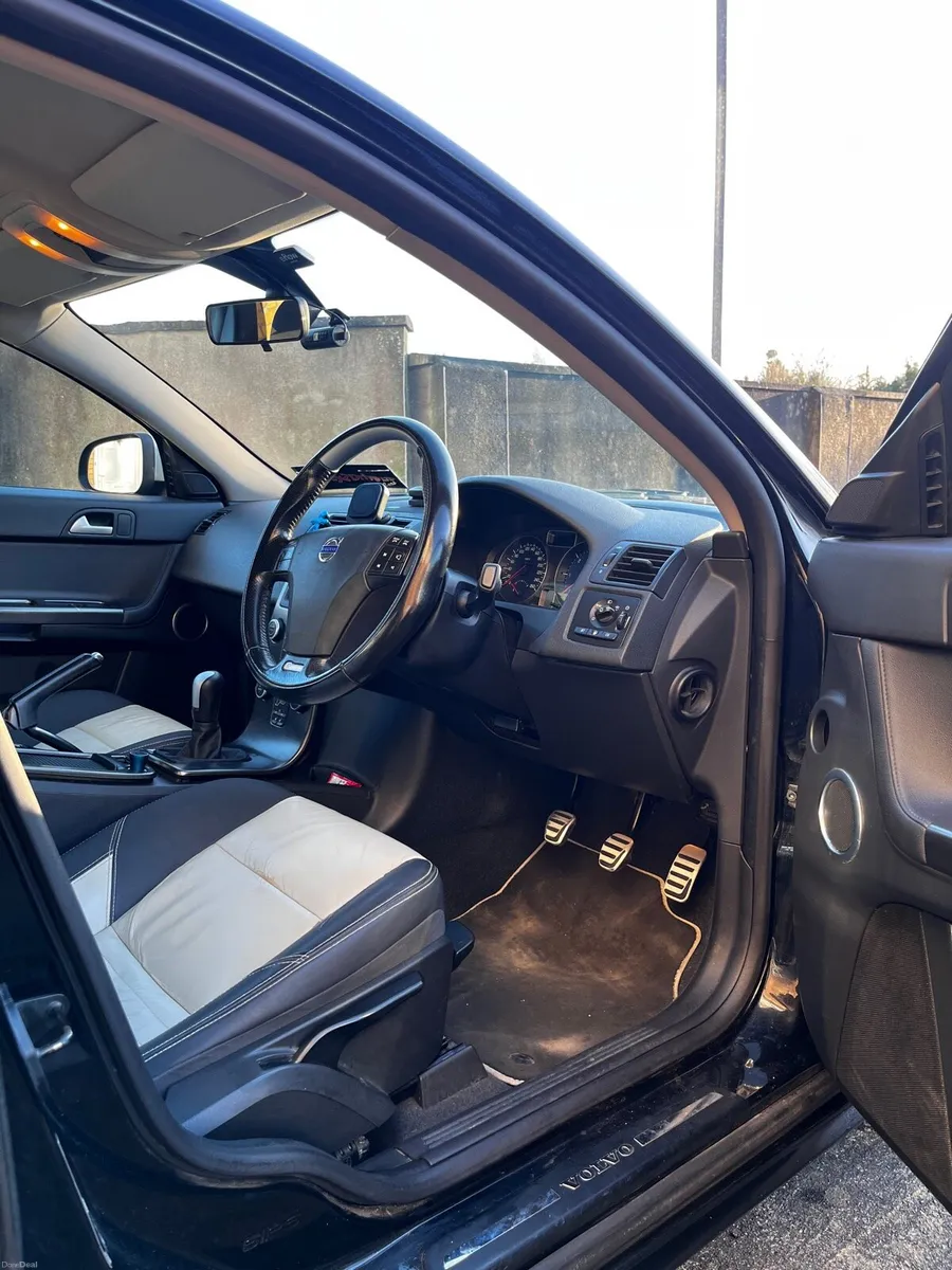 2011 Volvo S40 D4 R-Design - Fresh NCT & Tax⁠ - Image 3