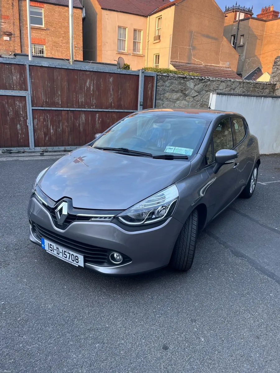 Renault Clio 2015 - Image 1