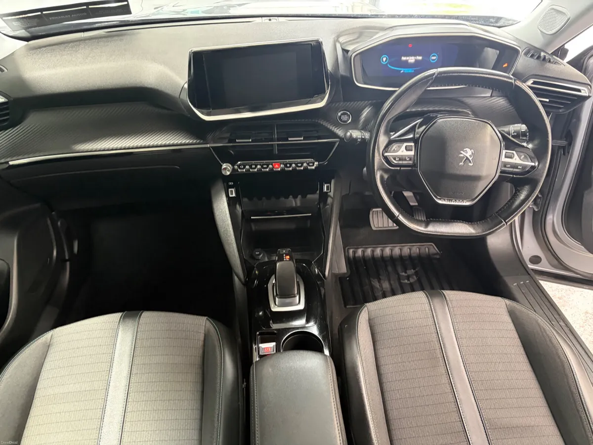 Peugeot 2008 2021. ELECTRIC. GT LINE - Image 4