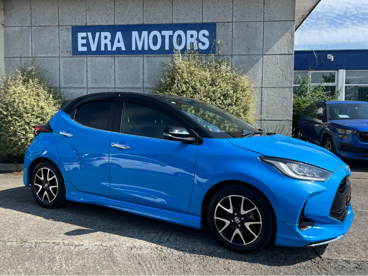 Toyota Yaris Z HYBRID MODELLISTA AUTOMATIC 1.5 PET - Image 3