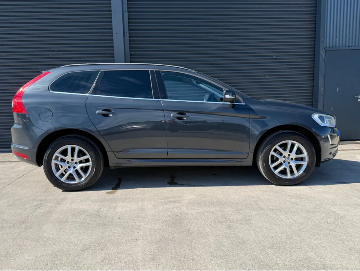 Volvo XC60 2.0 D4 SE NAV 190BHP 5DR - Image 3
