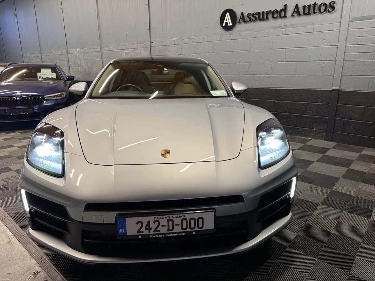 242 Porsche Panamera 4 E-Hybrid - Image 5