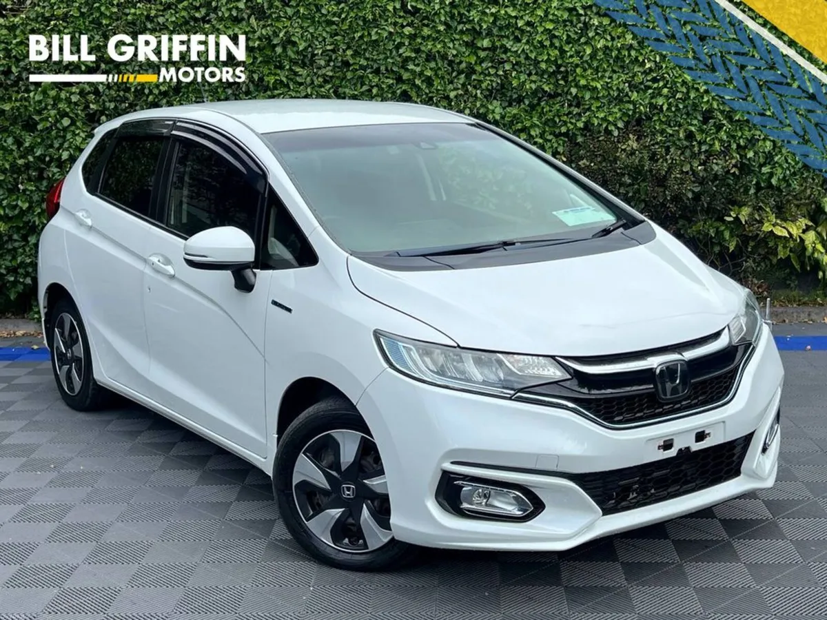 Honda Fit L-PACKAGE 1.5 HYBRID AUTO // HALF LEATHE - Image 1