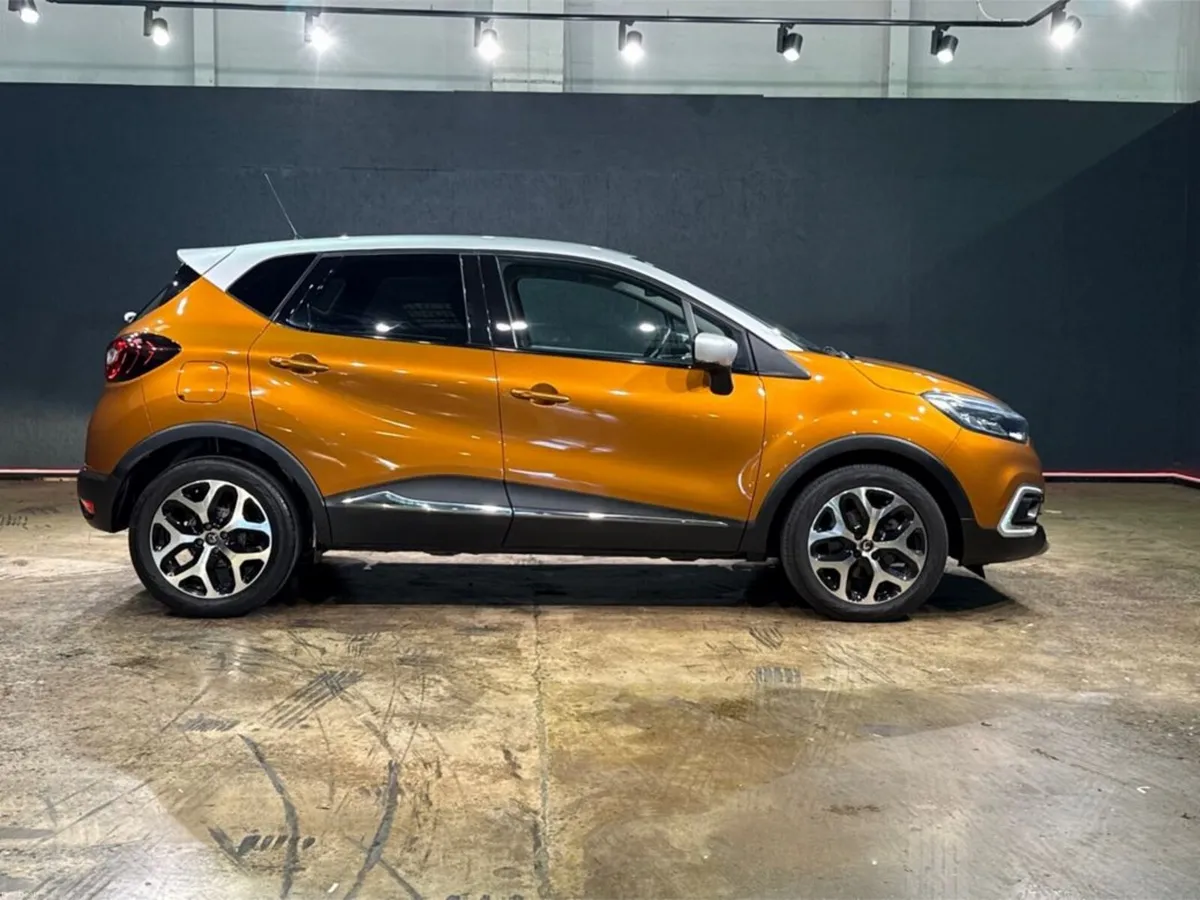 Renault Captur 1.2 AUTOMATIC INTENSE EDITION - ORA - Image 2