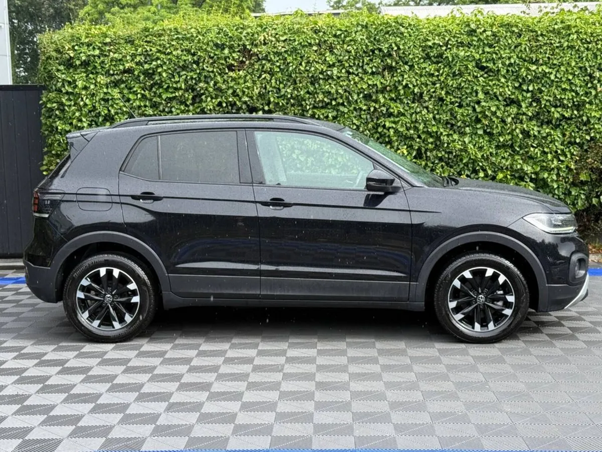 Volkswagen T-Cross STYLE 1.0 TSI AUTO // APPLE CAR - Image 2