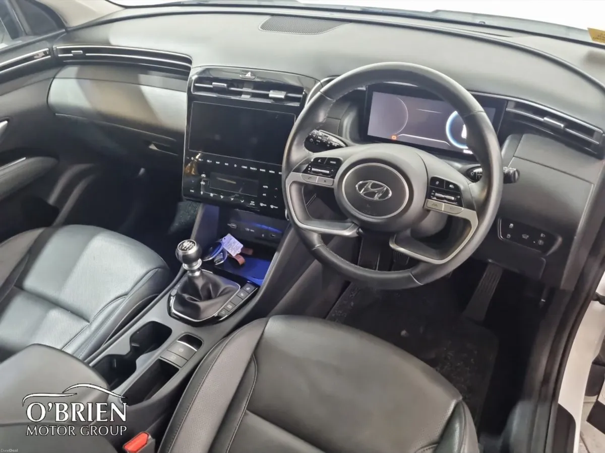 Hyundai Tucson 2WD Executive Plus - Image 6