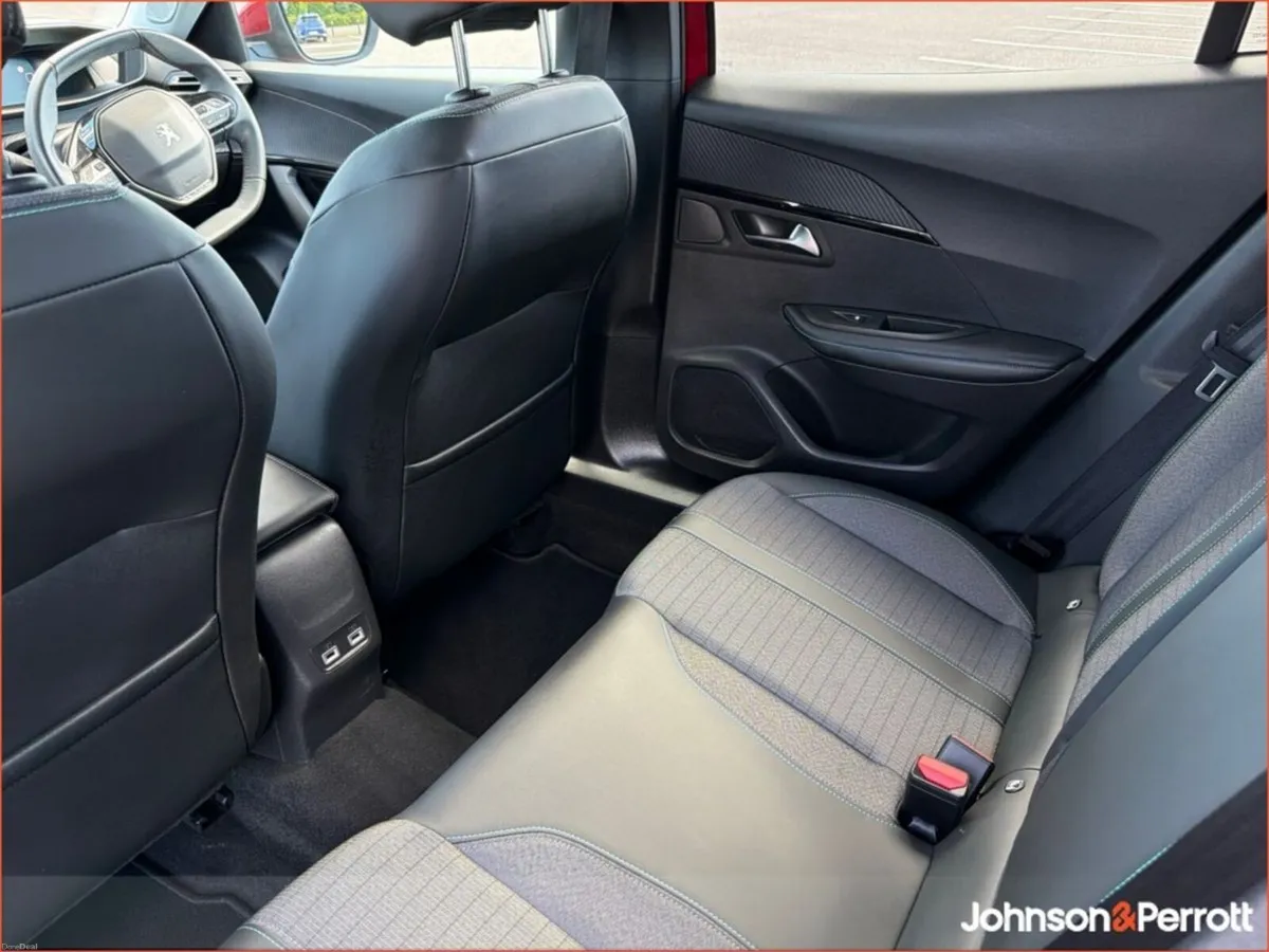 Peugeot 2008 Allure 1.2 Petrol I TINY MILEAGE - Image 5