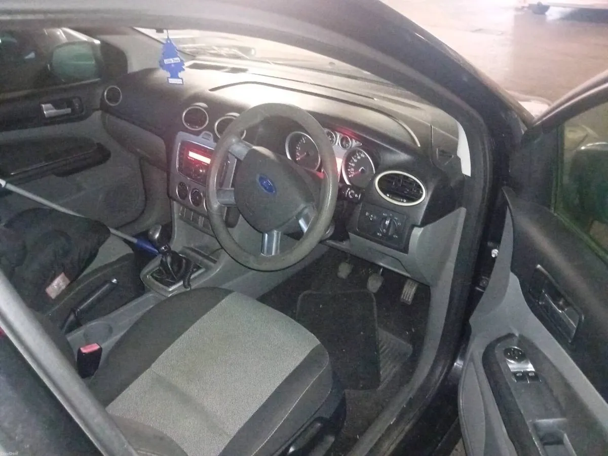 Car - Image 2