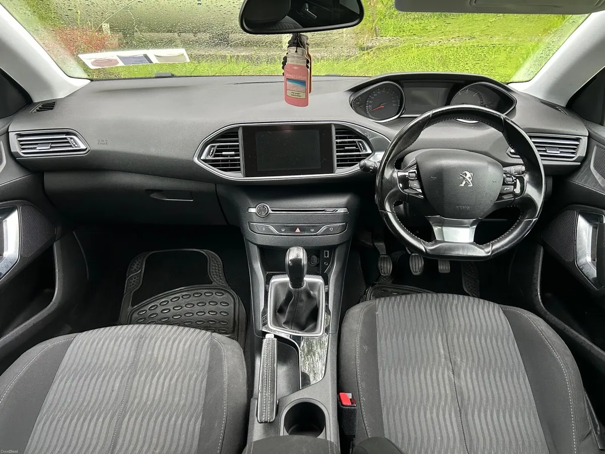 Peugeot 308 2016 - Image 3