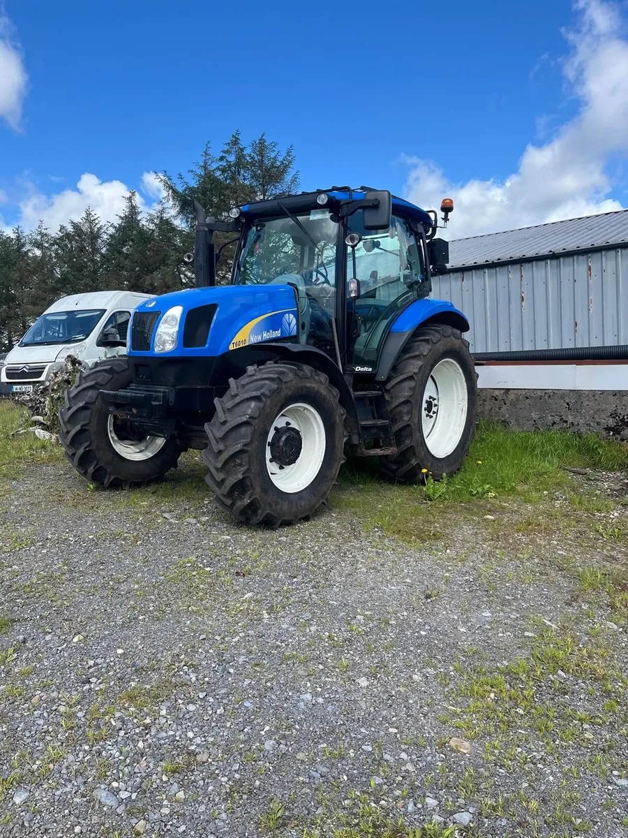 New Holland 2012 - Image 2