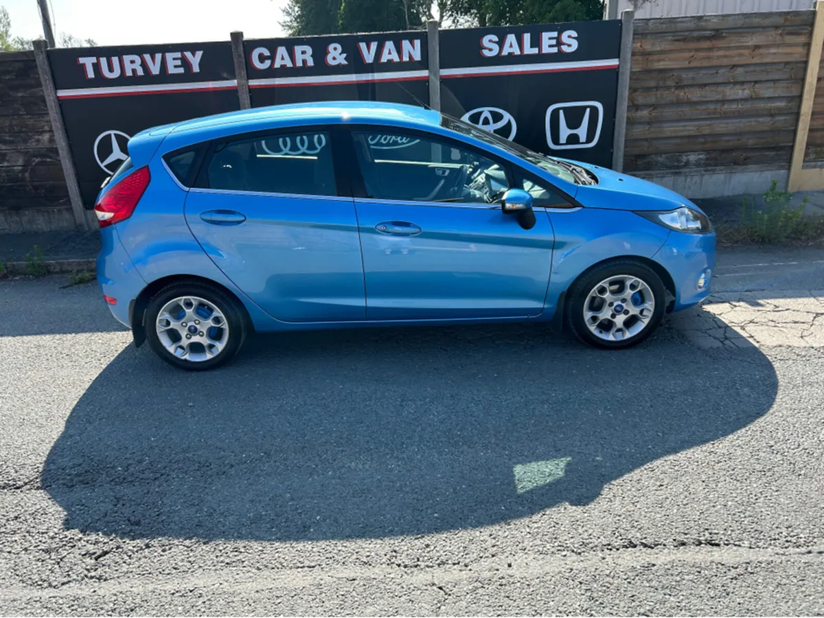 Ford Fiesta 1.4 TITANIUM 96PS 4DR A 5DR AUTOMATIC - Image 3