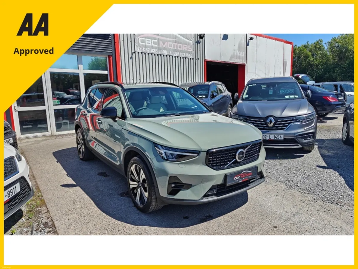 Volvo XC40 2023 Ultimate Dark T5 28,820 Kilometers - Image 1