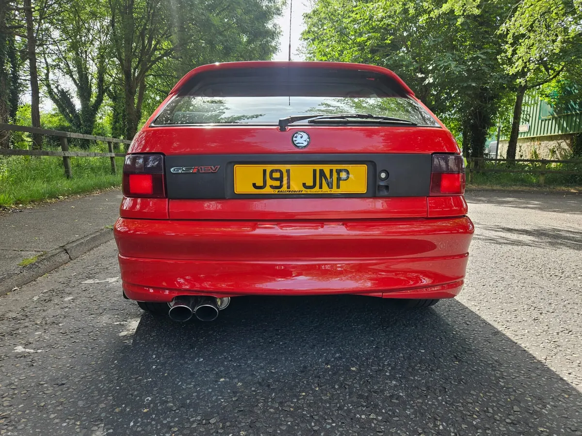 Vauxhall Astra 1992 - Image 2