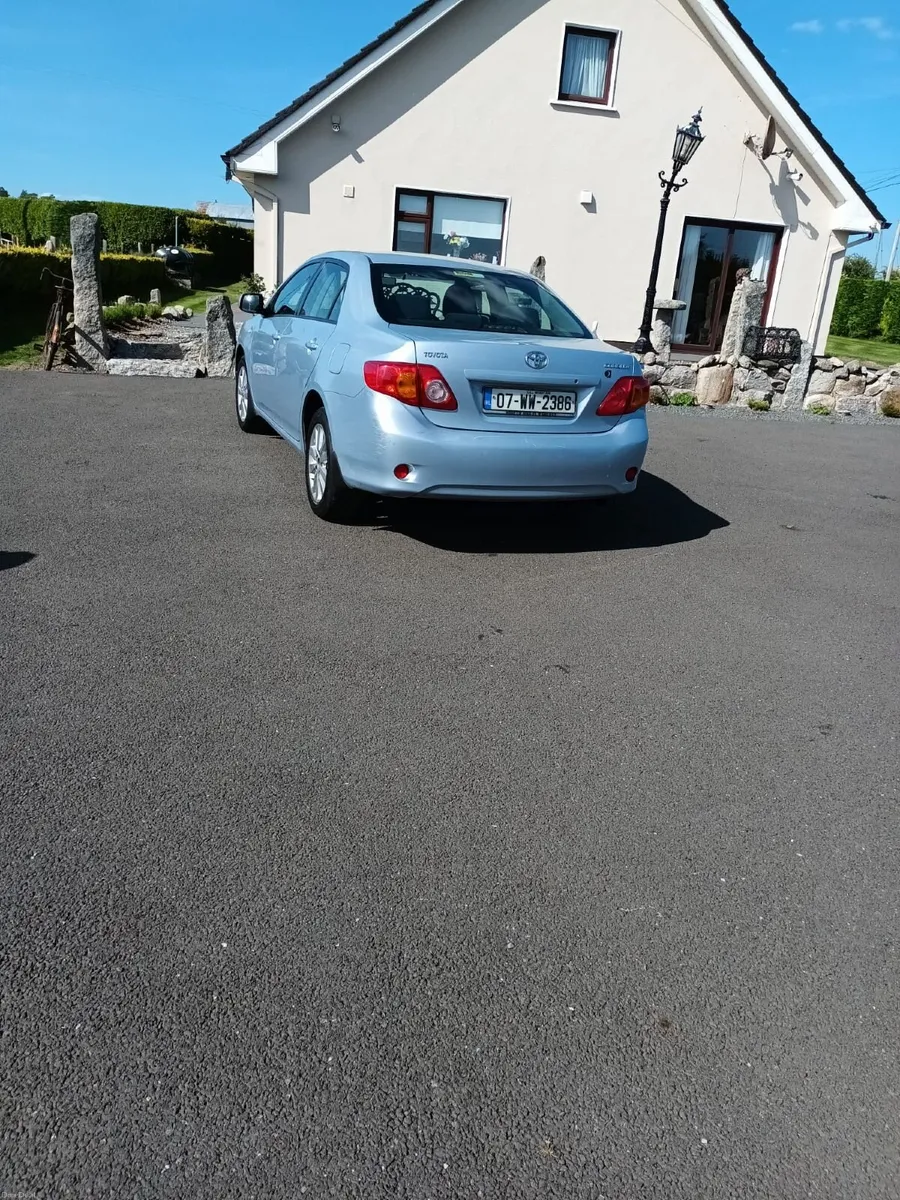 Toyota Corolla 2007 - Petrol - Image 2