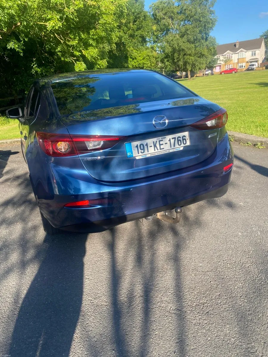 Mazda 3 - Image 1