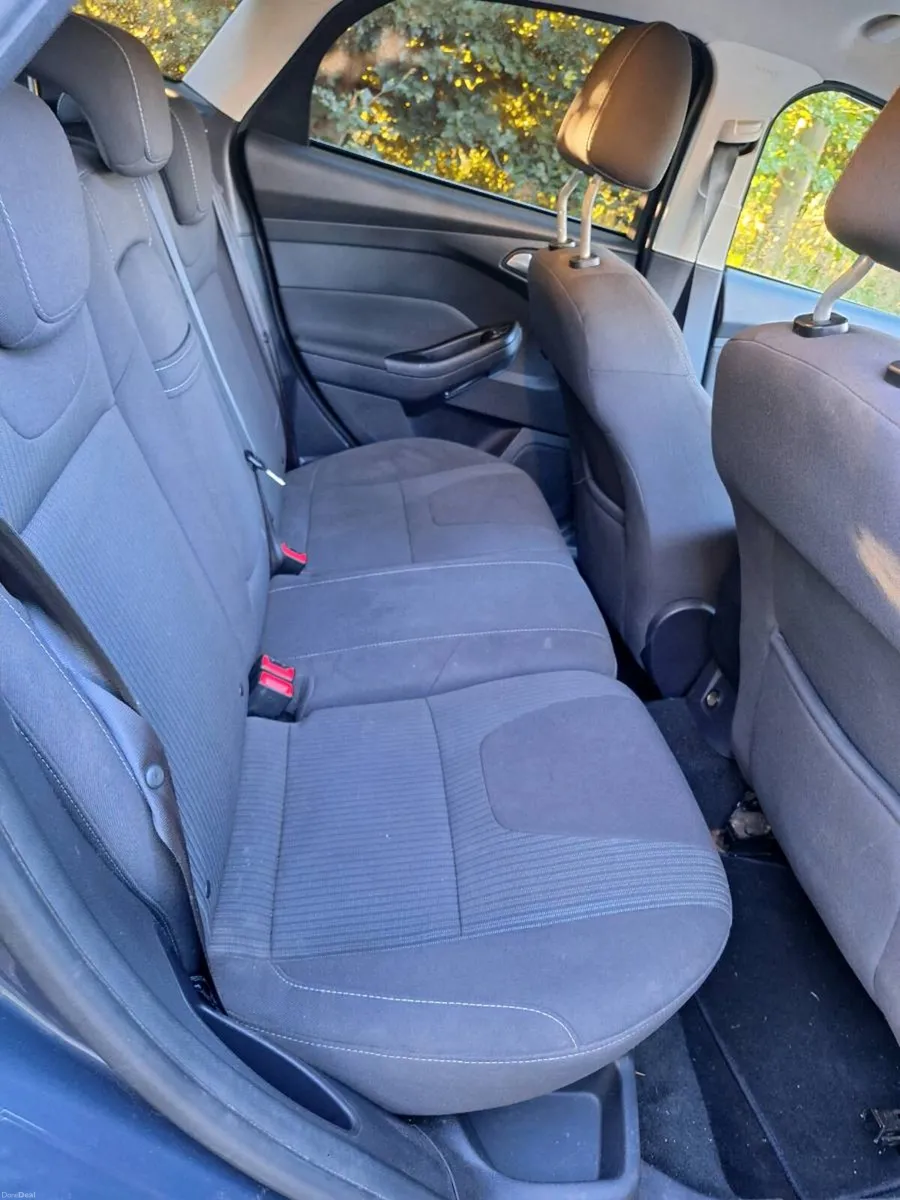 Ford focus titanium - Image 4