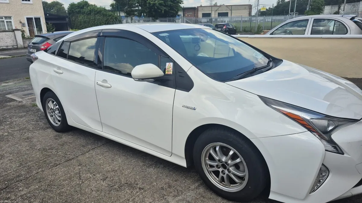 Toyota Prius - Image 2