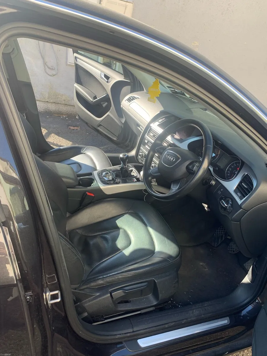 Audi A4 - Image 2