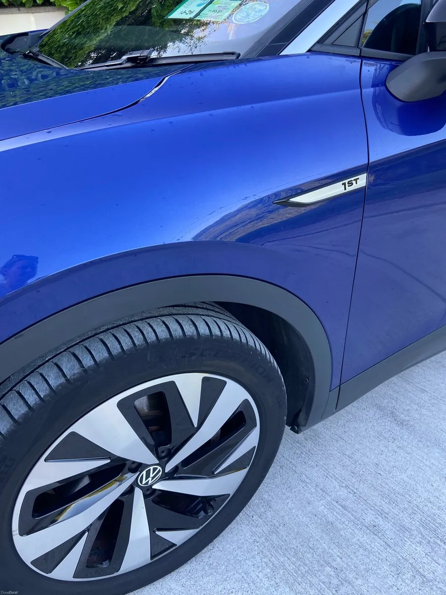 Car - Image 3