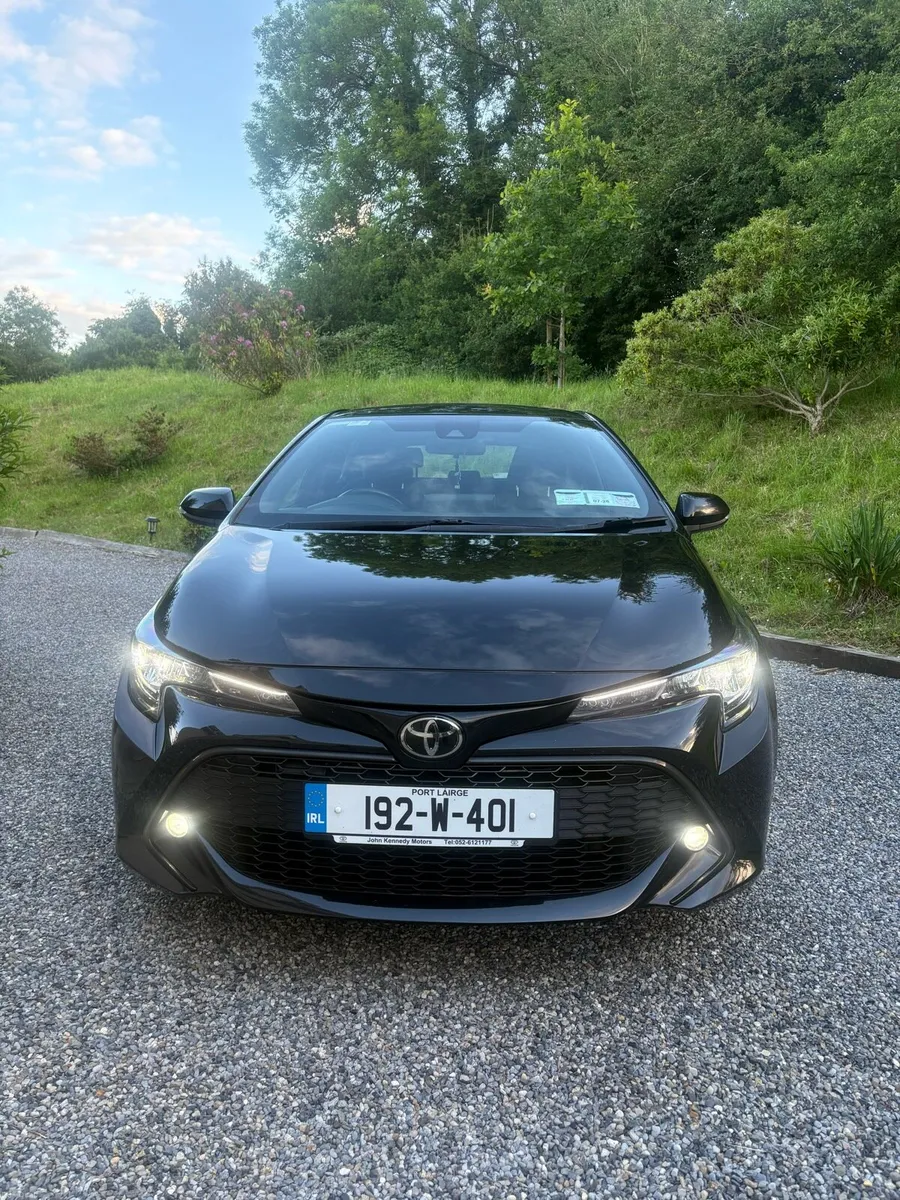2019 Toyota Corolla - Image 2