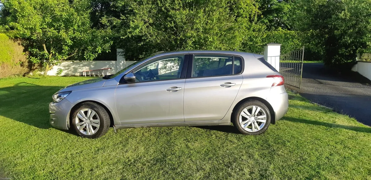 2014 Peugeot  308 2018 Nissan march/micra automati - Image 1